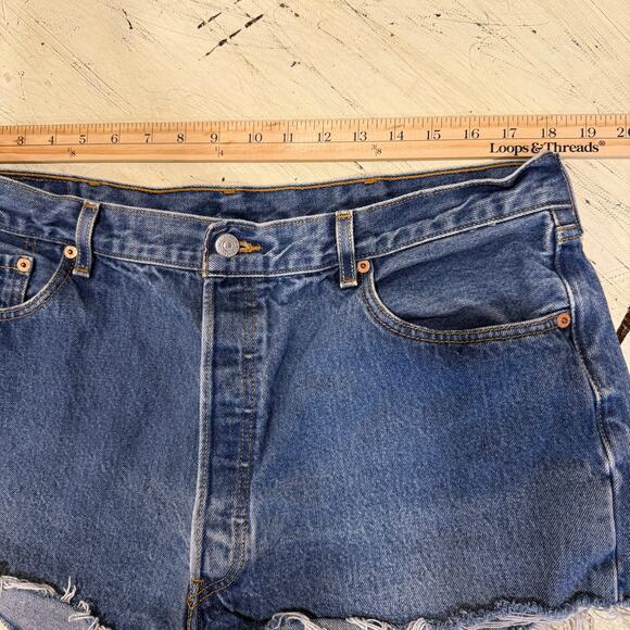 Levi's 501XX Denim Jean Cut Off Shorts Women's Size 30 Summer - Picture 2 of 7